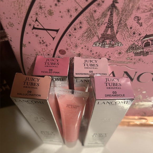 Lancôme Holiday Beauty Box 10PC Set w/4 Bonus Full Size Juicy Tubes & Samples💗 - Picture 2 of 12